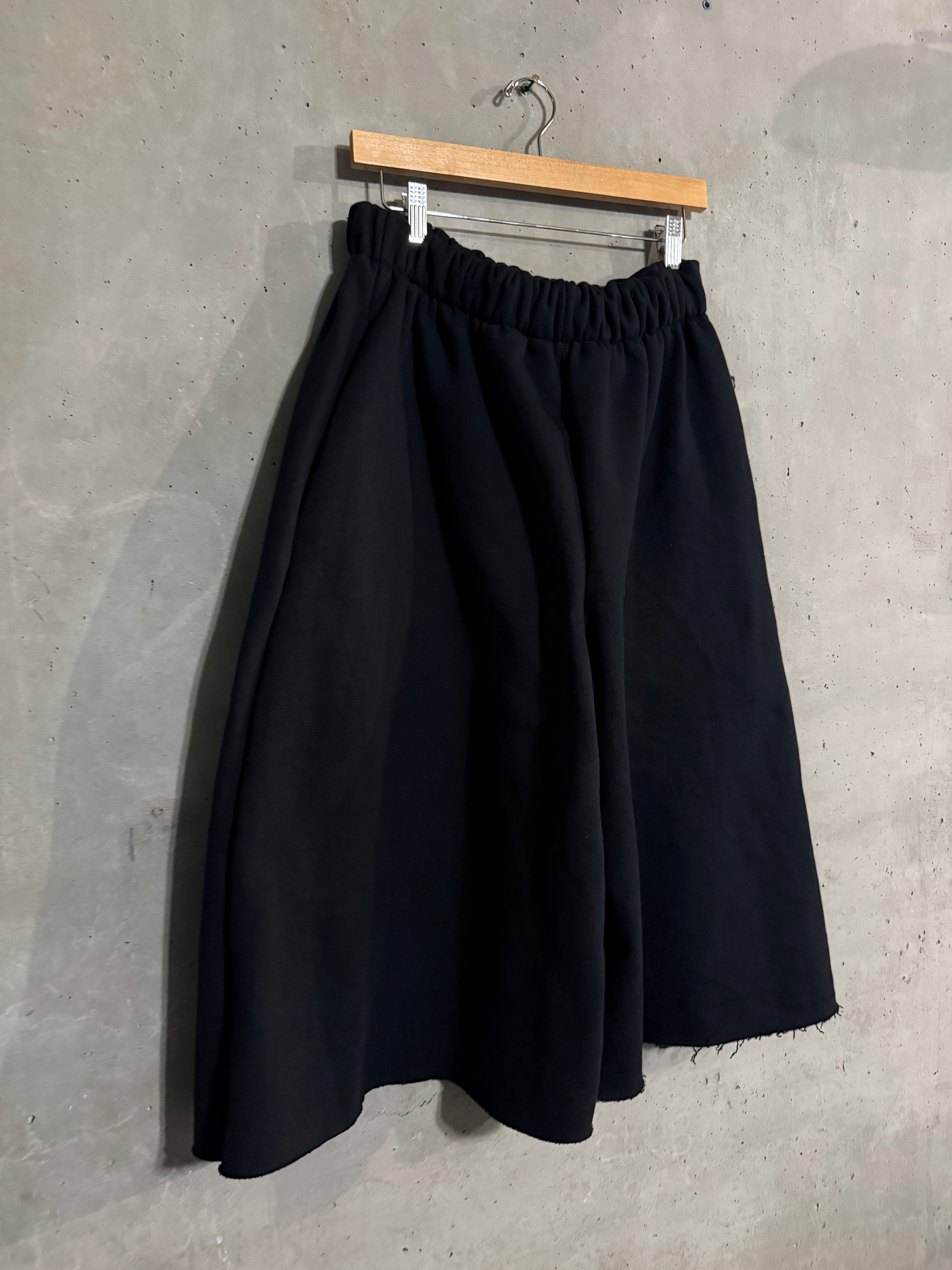 V2 black